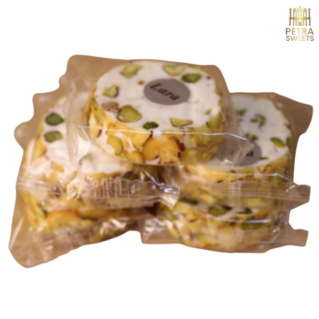 Nougat vit med pistagenötter