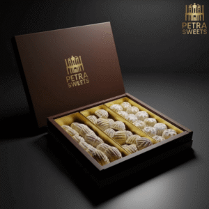 معمول مشكل بالتمر والفستق والجوز بالسميد 1500g