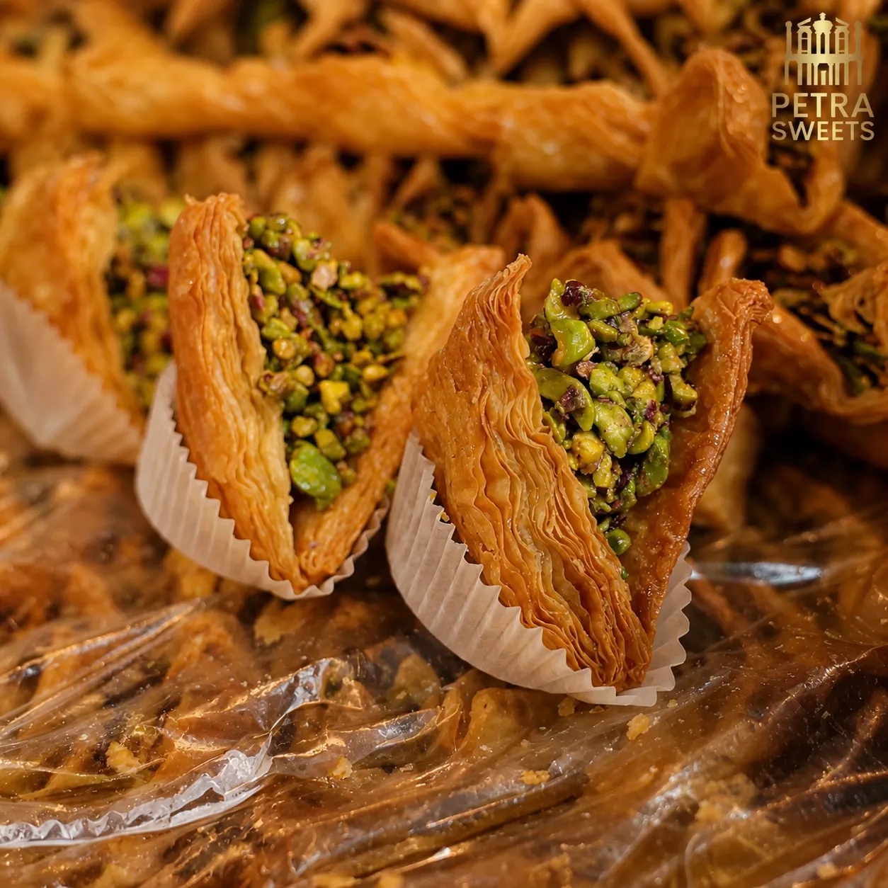 BFDB75D1-1AA2-4A5D-9364-6B8C3655C2B3 Baklava Fom El Samak - الصورة 1